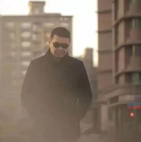 这是一个有故事的男人的肺腑之言
