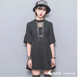 风情毕现,风情万种,彰显出轻灵优雅
