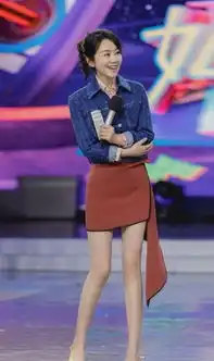 48岁闫妮靠美腿登热搜榜第一岁月只会饶过自律的女人
