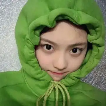 2021最火的女生绿色系头像
