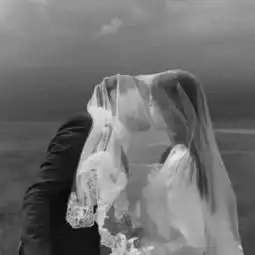 最近火了热恋中情头你只能为我穿婚纱,只能和我嘴对嘴
