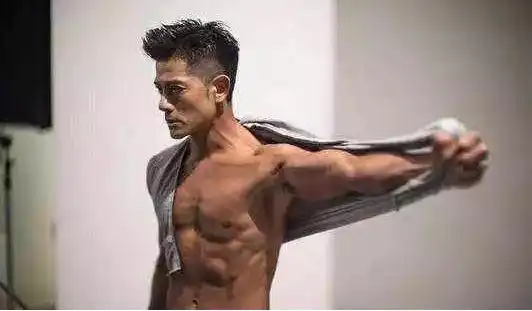 彭于晏,郭富城,王宝强,他们的肌肉你更中意哪一个
