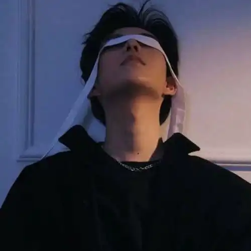 女孩子都会喜欢的男生头像温柔文案
