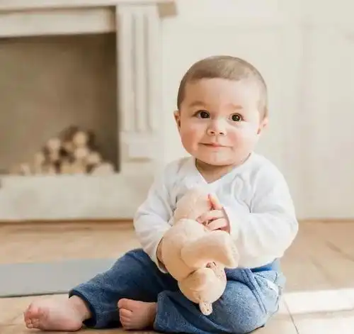 取名字女孩大全免费男宝宝起名字大全2021年带字义解释男孩名字推荐
