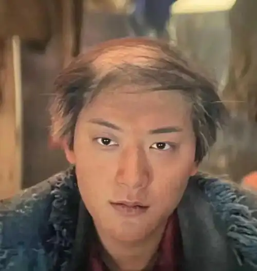 笑不活了考古男明星们以前的丑图,比普通人还普通
