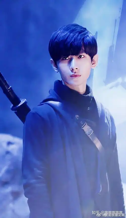 成毅的壁纸图片大家能分享一下嘛
