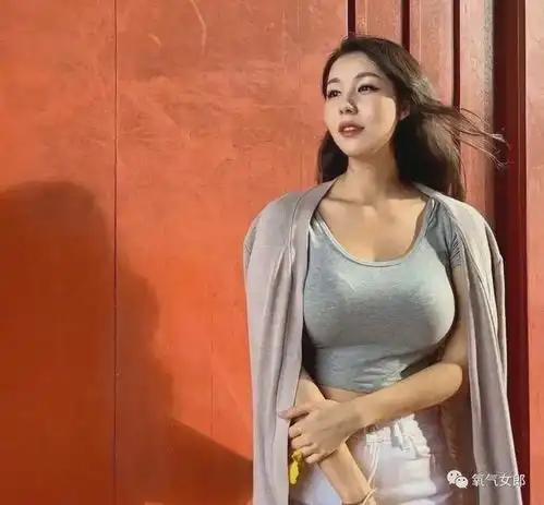 写真美女妩媚动人
