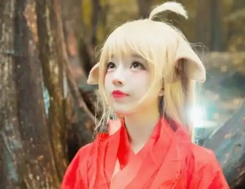 还记得cos涂山苏苏爆红登上国际杂志的女孩扒出卸妆照,网友不敢认
