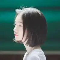 qq头像女生短发超拽
