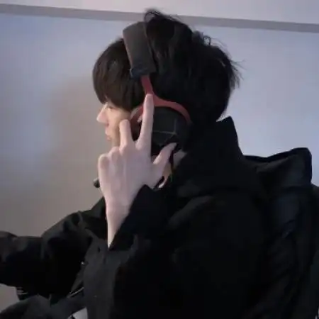 温柔男生头像,觉得这是坦率一定受欢迎
