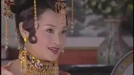 演员王璐瑶
