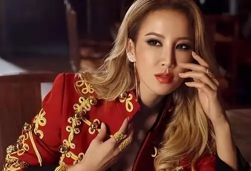 太令人悲伤,歌手李玟因抑郁去世,生前说要成为生活的女战士
