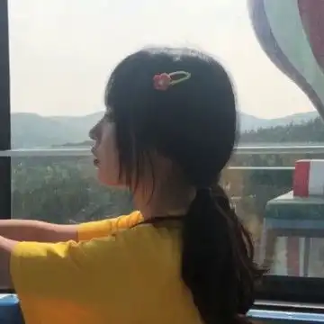 女生清纯背影或侧面头像
