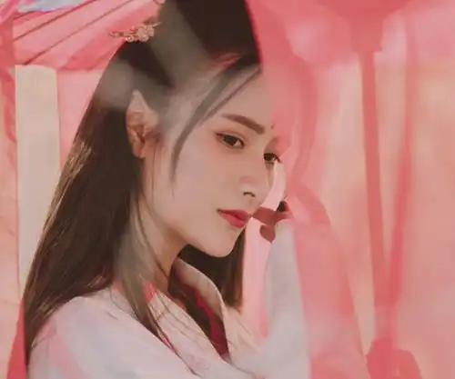 女生说我想你了,高情商的人都用这4种回复,让她更爱你
