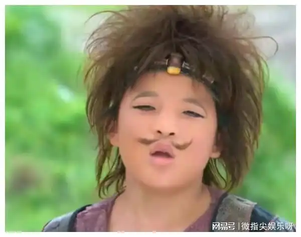 他因长得丑被亲妈抛弃,却被周星驰力捧,靠孙悟空这个角色成名
