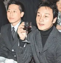 又是一年4月1,唐鹤德5字感慨让人泪目,他相机里的张国荣很不同

