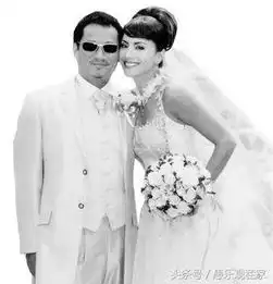 被家暴还被出轨,三婚姐弟恋相差13岁,如今51岁依旧风情万种
