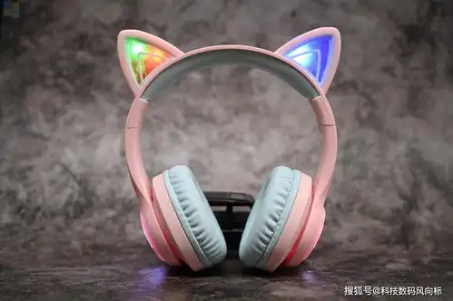 活泼可爱的儿童头戴耳机,用趣倍bth13,给小朋友营造更专心的学习环境
