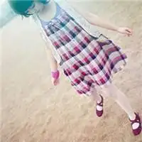 求意境女图,纯色的
