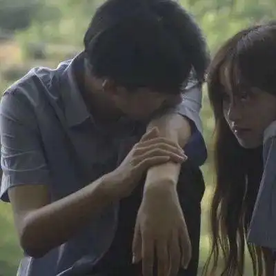 动漫真人情侣头像
