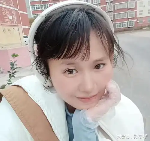 痛心35岁跑圈女神夏雨初晴去世封闭式耳机竟是祸首
