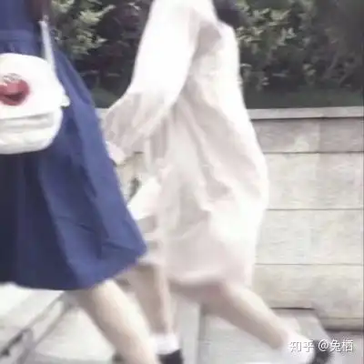 有没有两男两女的头像,男的是兄弟头像,女的是闺蜜头像
