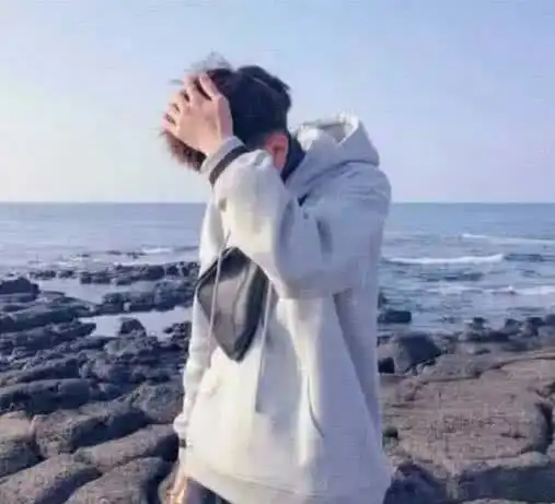 不像情头的情侣头像,隐藏的小心机,巧妙躲过班主任
