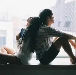 如何快速有效地让他爱上你
