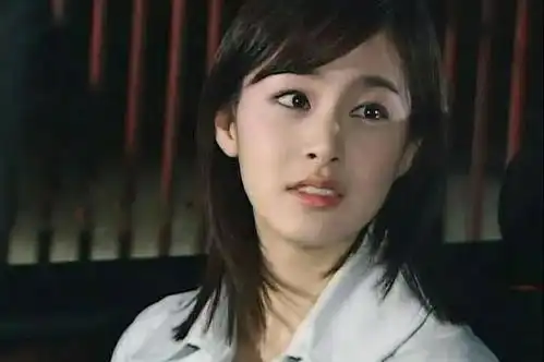 韩国国民女神金泰熙,40岁依然青春美丽,女人就是要投资自己
