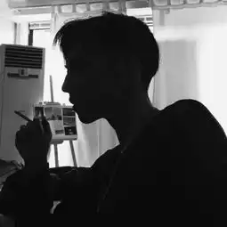 黑白情侣头像一对两张漆黑人世界其实你最美

