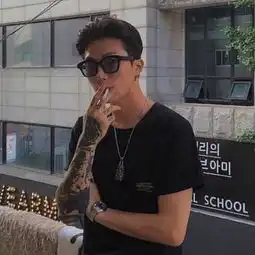 成熟男士专用微信头像岁月如歌
