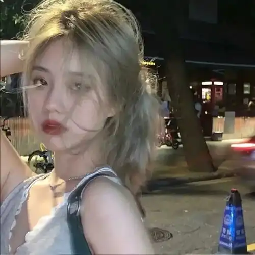 气质女头丨你还年轻将来你会遇到很多人
