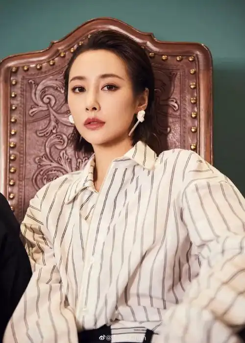 又美又婊,她把恶女演到了极致
