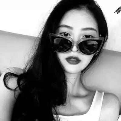 高冷霸气黑白头像女生,我望眼欲穿看到你的拽范
