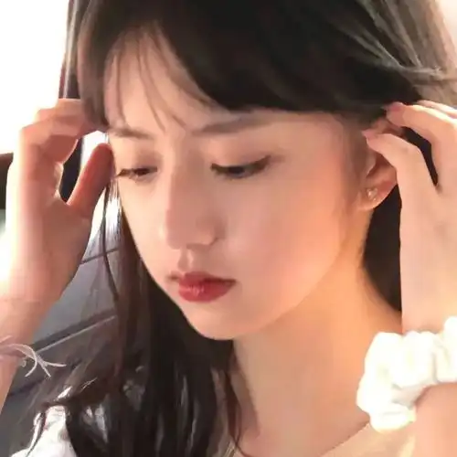 女生头像保持可爱
