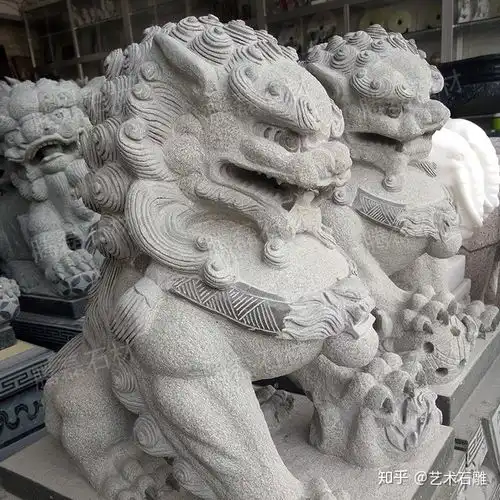故宫石雕狮子门口一对石雕狮子精美的石雕狮子
