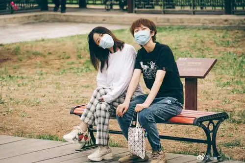 红了杨倩发生活照瞬间被围观,被喊老婆后回应不合适吧
