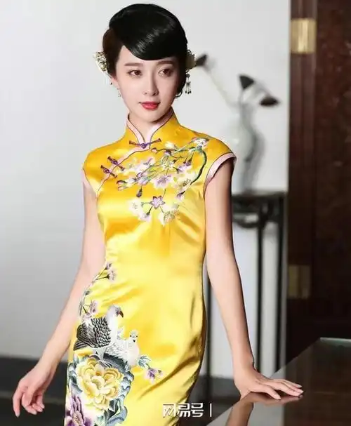 爱上了,风情万种的旗袍美女怎么办求解药
