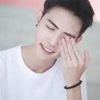 中分男小清新头像2018款微信头像图片大全
