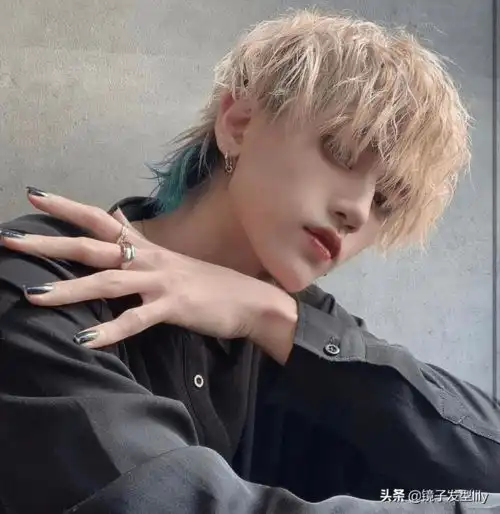 18到28岁男士发型别乱剪,有这17款就够了,越剪越有型
