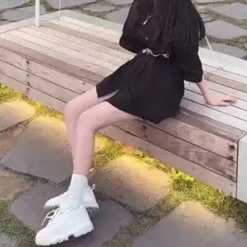 性感霸气女生微信头像
