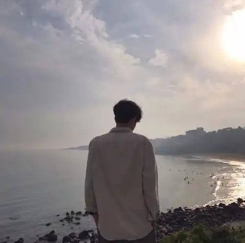 头像壁纸为你静候,一生为期
