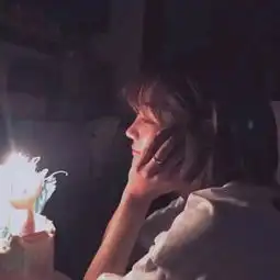 所有让我不开心的关系我都不想再qq情侣头像我要个性网
