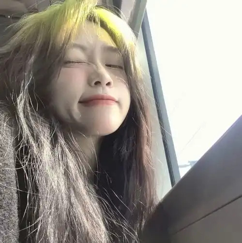 头像女氛围感少女文案馆
