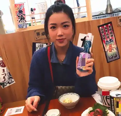 奥运获首金女孩杨倩,不仅是清华学霸,私底下原来是个小可爱
