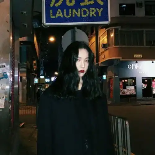 一些帅气的情侣头像
