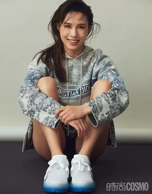 王涵泡泡其实,我们平常真的不需要说什么话,平常的训练,让我们俩已经默契到是心灵上的沟通,一个眼神就懂了

