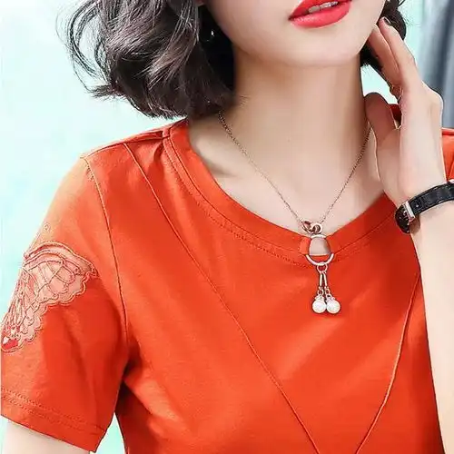 快来一饱眼福吧风情万种的女上衣太洋气迷人了,竟然还非常百搭
