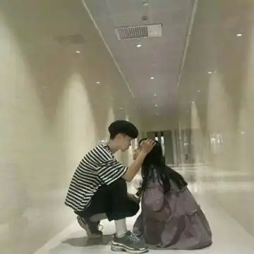 超火好看的小姐姐小哥哥情头头像
