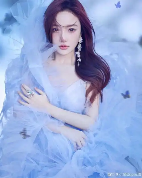 女星李小璐女装品牌线上月销售额近千万元,较去年暴涨1000
